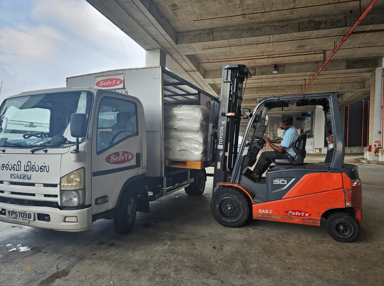 2000: Pandan Loop Facility